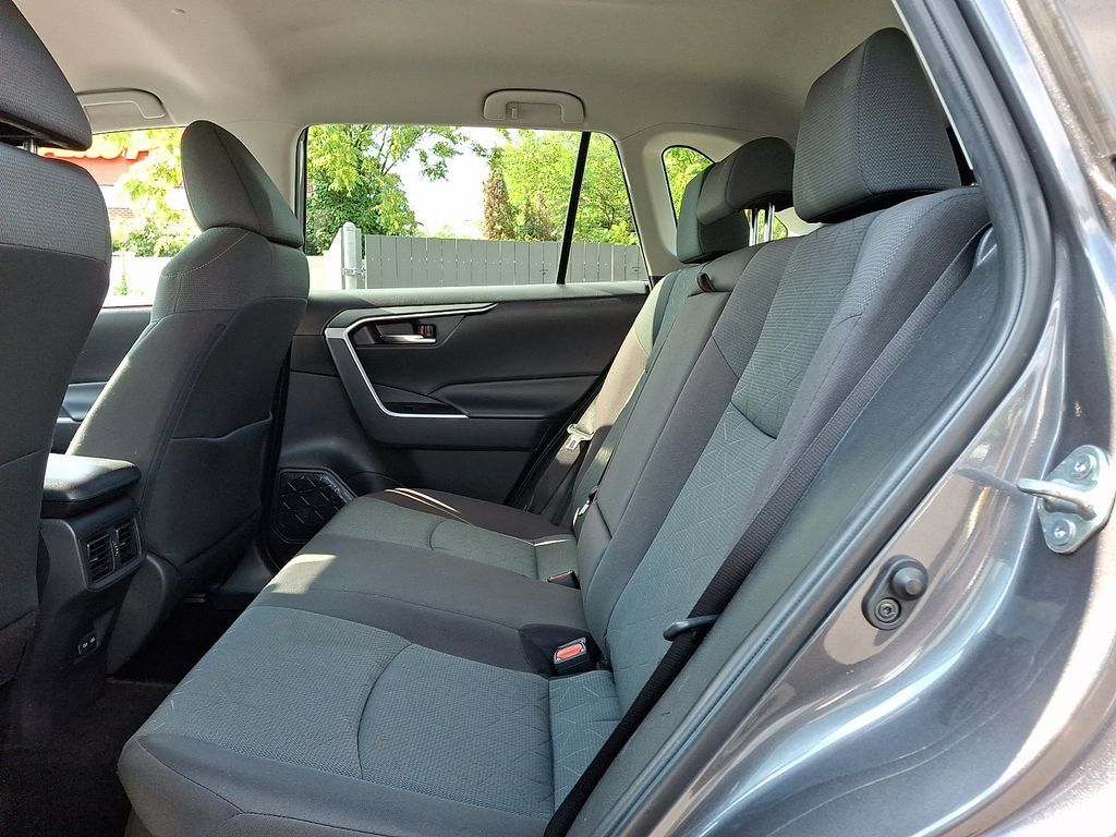 Certified 2024 Toyota RAV4 XLE AWD/4WD image 10