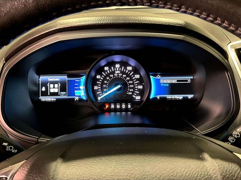 Used 2022 Ford Edge Titanium image 13