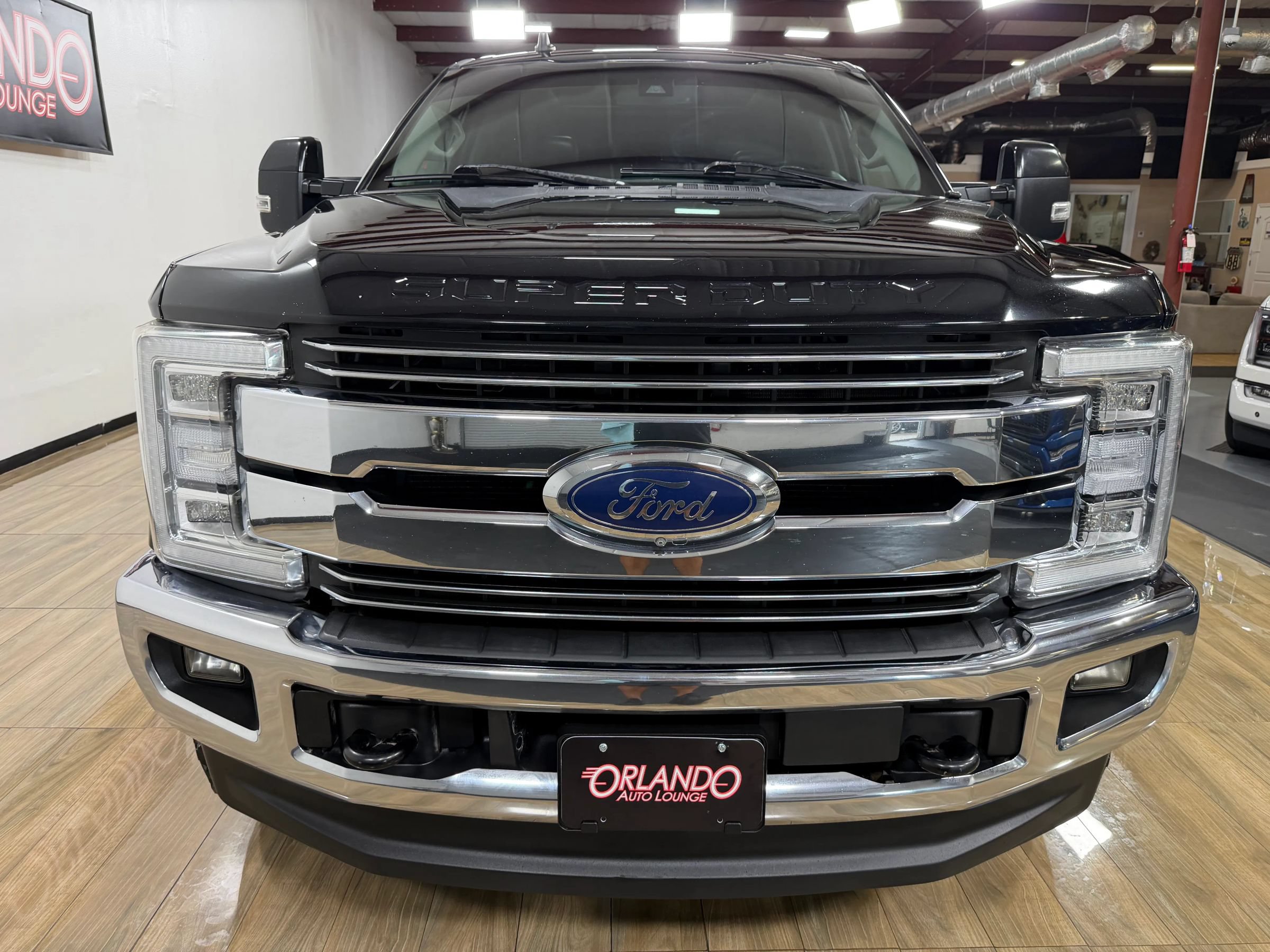 Used 2019 Ford F250 Lariat w/ Lariat Ultimate Package AWD/4WD image 2