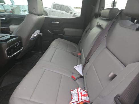 Used 2019 GMC Sierra 1500 SLT AWD/4WD image 17