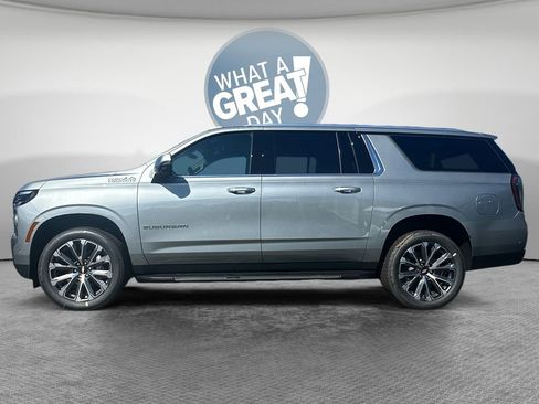 New 2025 Chevrolet Suburban High Country AWD/4WD image 7