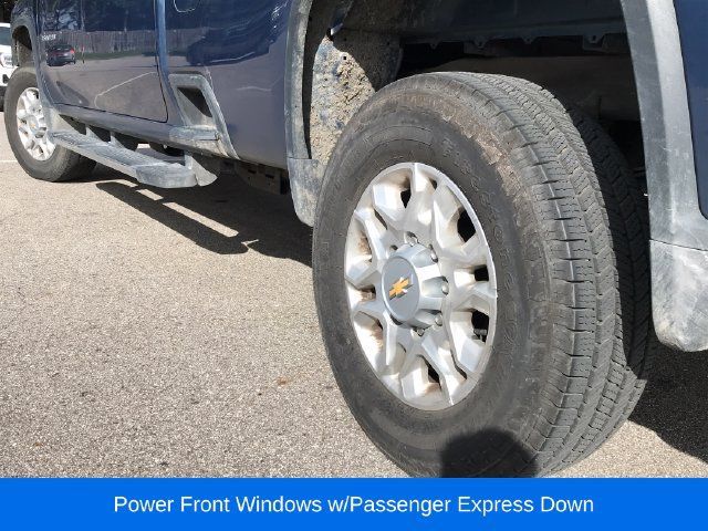 Used 2025 Chevrolet Silverado 3500 LT w/ Convenience Package AWD/4WD image 12