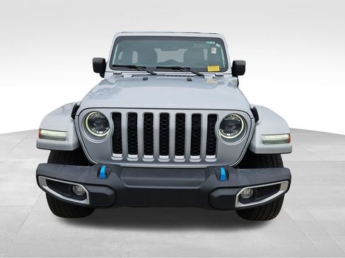 Used 2023 Jeep Wrangler Unlimited Sahara image 2
