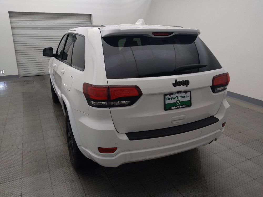 Used 2022 Jeep Grand Cherokee Laredo X RWD image 6
