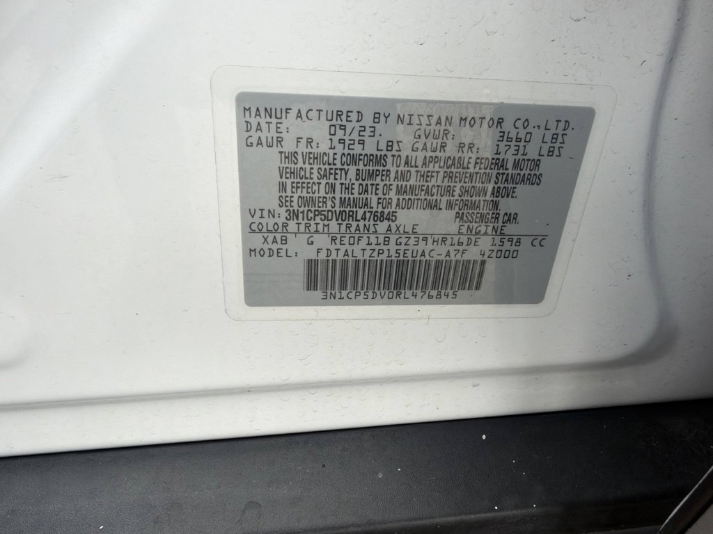 Used 2024 Nissan Kicks SR FWD image 11
