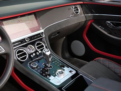 Used 2022 Bentley Continental GT Speed image 13