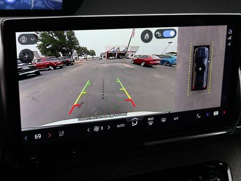 Used 2025 Ford Expedition Tremor AWD/4WD image 7