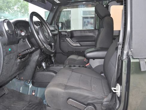 Used 2011 Jeep Wrangler Sport AWD/4WD image 22