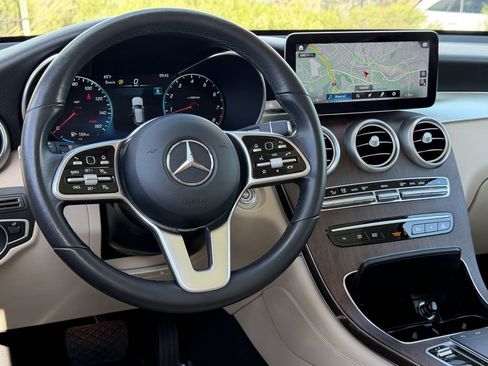 Used 2020 Mercedes-Benz GLC 300 image 30