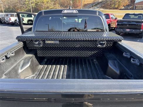 Used 2022 Toyota Tacoma TRD Sport w/ TRD Premium Sport Package image 25