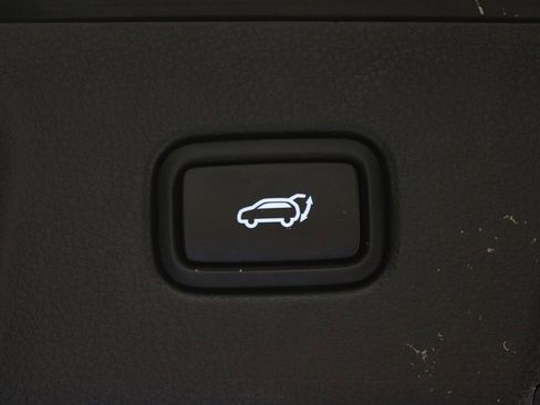 Used 2022 Hyundai Palisade Limited image 15