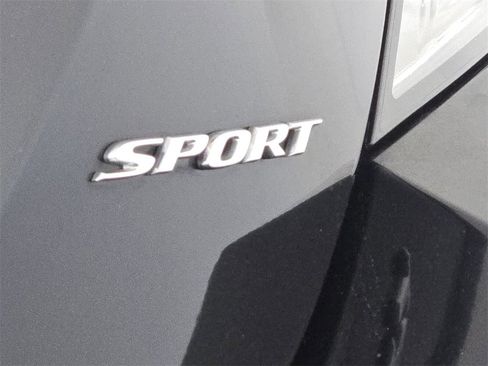 Used 2019 Honda Civic Sport image 8