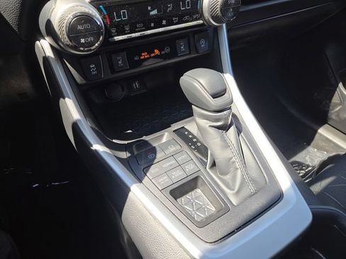 Used 2025 Toyota RAV4 XLE w/ Convenience Package AWD/4WD image 16