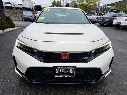 Used 2024 Honda Civic Type R image 8