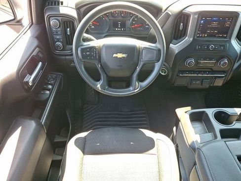 Used 2023 Chevrolet Silverado 1500 Custom AWD/4WD image 11