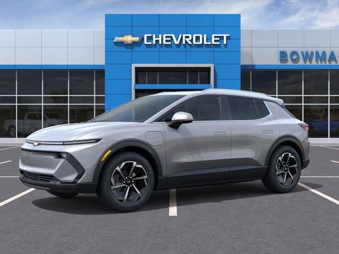 New 2026 Chevrolet Equinox EV LT FWD image 2