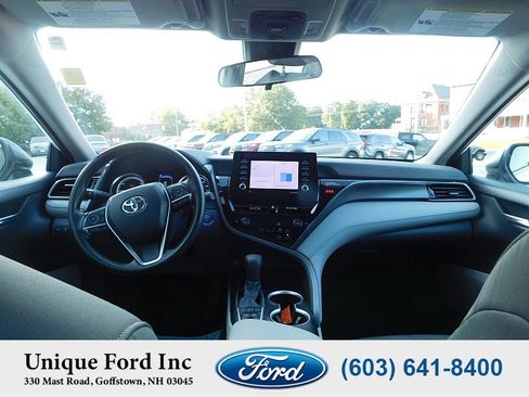 Used 2021 Toyota Camry LE image 13