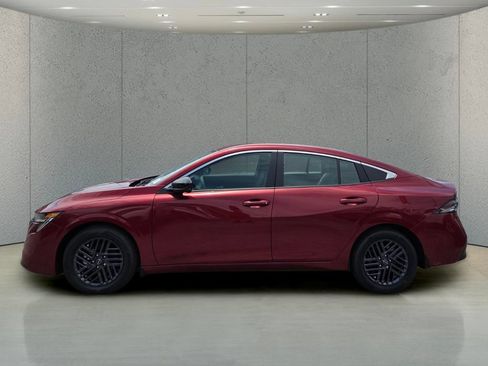 Used 2026 Nissan Sentra SV w/ SV Convenience Package FWD image 2