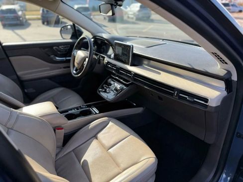 Used 2022 Lincoln Corsair AWD w/ Equipment Group 101A image 19