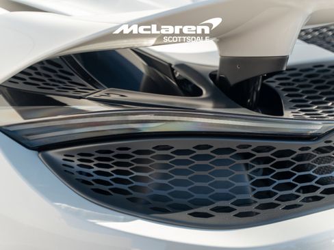 Used 2026 McLaren 750S Spider RWD image 22