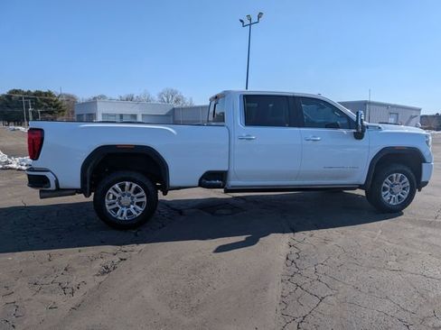 Used 2022 GMC Sierra 3500 Denali w/ Denali Ultimate Package image 9