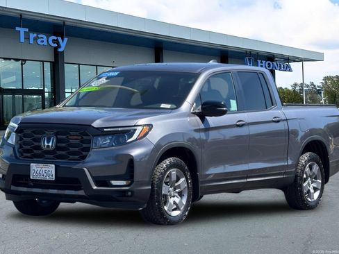 Certified 2025 Honda Ridgeline TrailSport image 14