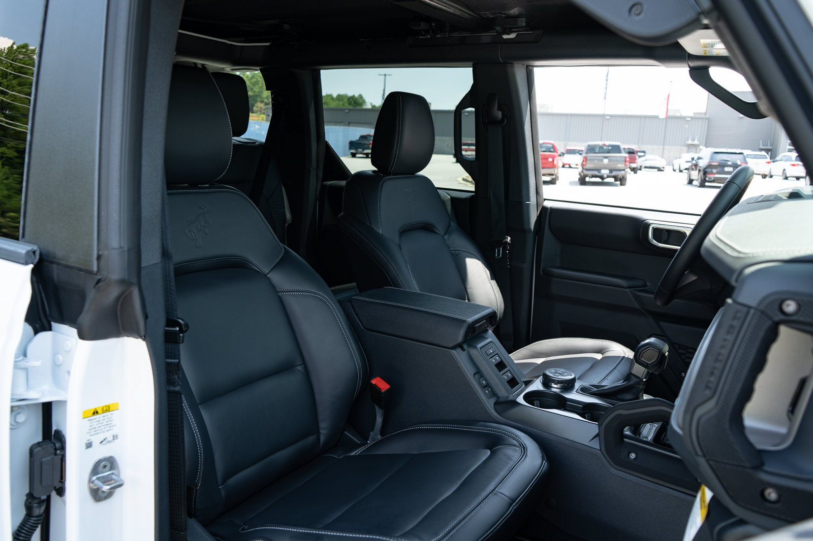 New 2026 Ford Bronco Outer Banks w/ Sasquatch Package AWD/4WD image 22