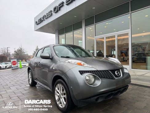 Used 2011 Nissan Juke S image 1