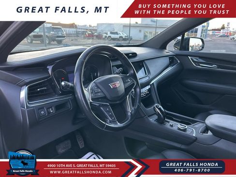 Used 2021 Cadillac XT5 Premium Luxury image 14