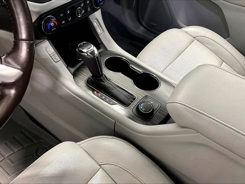Used 2018 GMC Acadia SLT FWD image 13