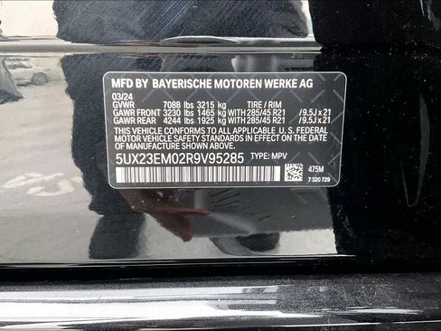 Used 2024 BMW X7 xDrive40i w/ Parking Assistance Package image 17