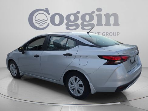 Used 2024 Nissan Versa S w/ Trunk Package FWD image 3