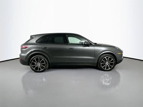 Used 2020 Porsche Cayenne image 8