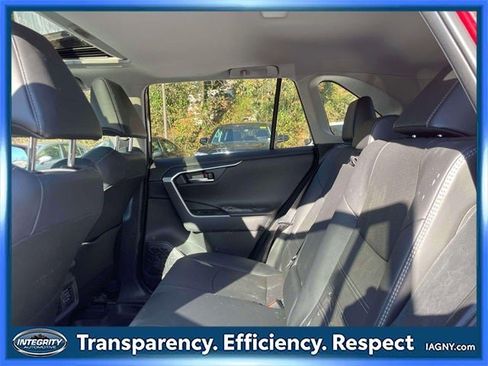 Used 2024 Toyota RAV4 Limited image 12