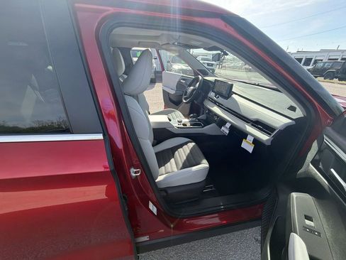 New 2026 Mitsubishi Outlander SE AWD/4WD image 25