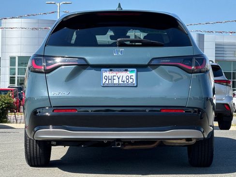 Used 2023 Honda HR-V EX-L image 5