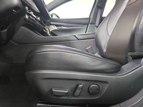 Used 2023 MAZDA MAZDA3 s image 31