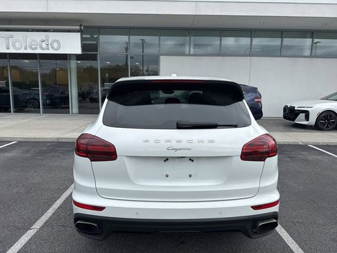 Used 2016 Porsche Cayenne AWD/4WD image 22