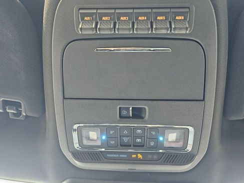 Used 2024 Ford F150 Raptor AWD/4WD image 33