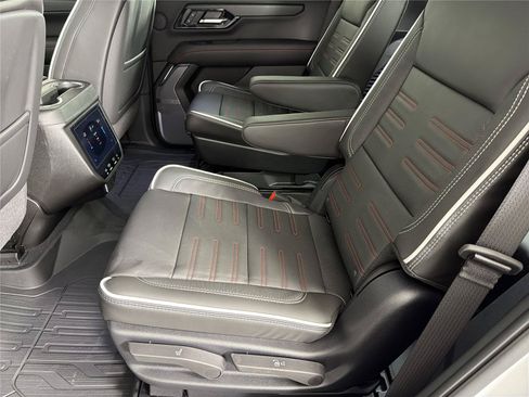 New 2026 GMC Yukon AT4 Ultimate AWD/4WD image 24