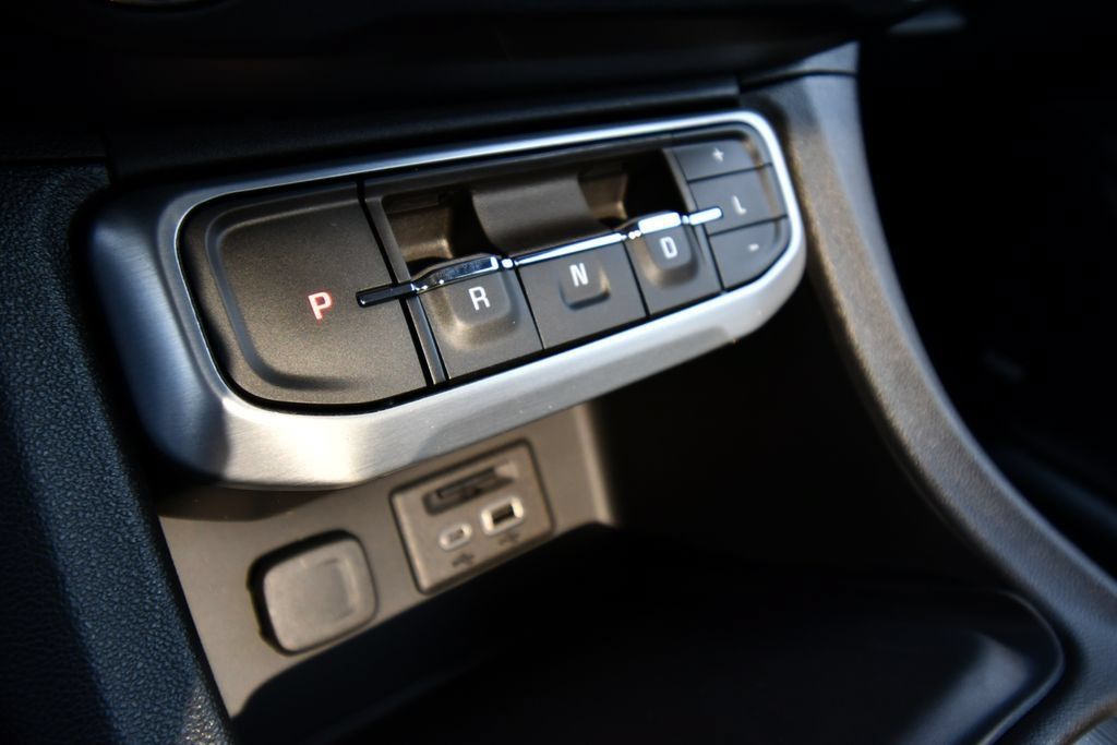 Used 2023 GMC Acadia SLT AWD/4WD image 31