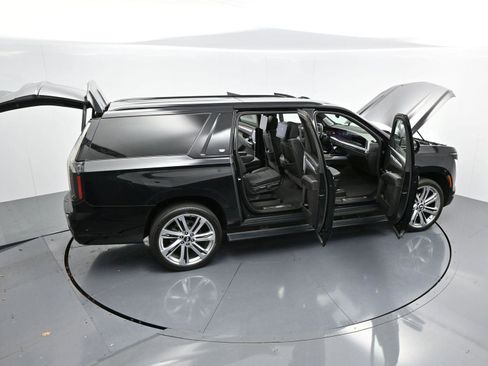 Used 2025 Cadillac Escalade ESV Sport Platinum image 53