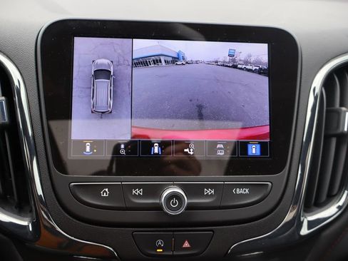 Used 2024 Chevrolet Equinox RS FWD image 10