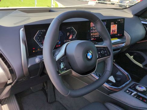 Certified 2025 BMW X3 xDrive30i w/ Premium Package image 18