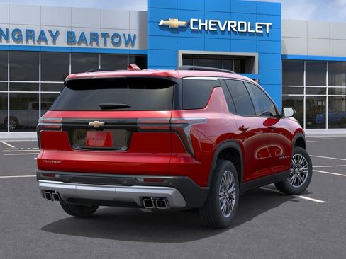 New 2026 Chevrolet Traverse LT w/ Driver Confidence Package FWD image 4