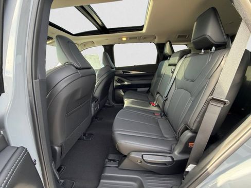 New 2026 INFINITI QX60 Luxe w/ Cargo Package AWD/4WD image 18