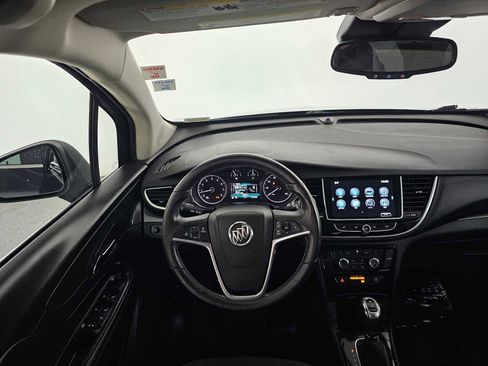 Used 2018 Buick Encore Preferred image 18
