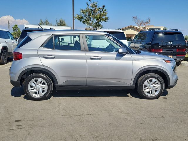 Certified 2026 Hyundai Venue SE FWD image 29