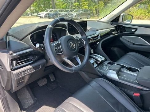 Used 2023 Acura MDX SH-AWD w/ Technology Package image 17