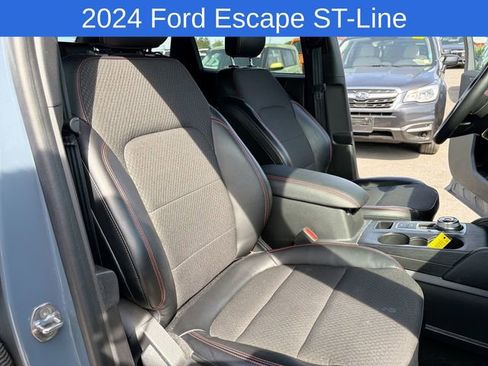 Used 2024 Ford Escape ST-Line w/ Tech Pack #1 AWD/4WD image 15